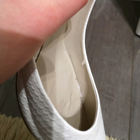 White Aldo kitten heels - Picture 3 of 7